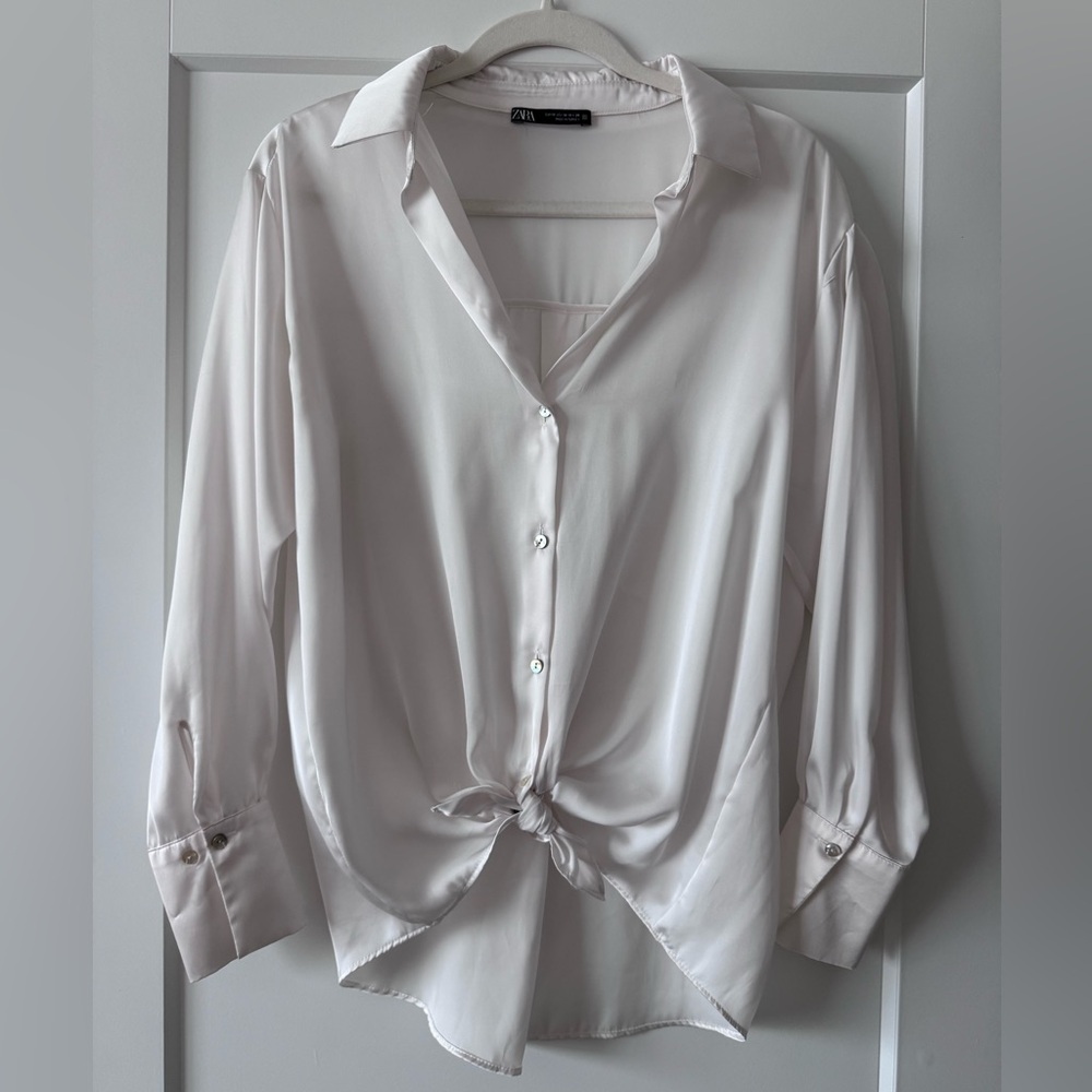 Zara Off-White Button Down Shirt